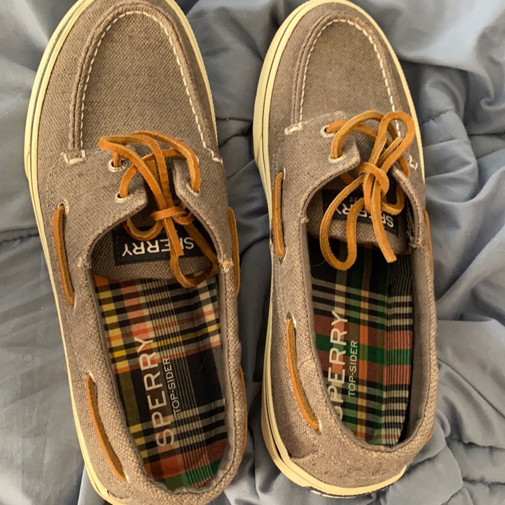 Selling my sperry’s, only worn once